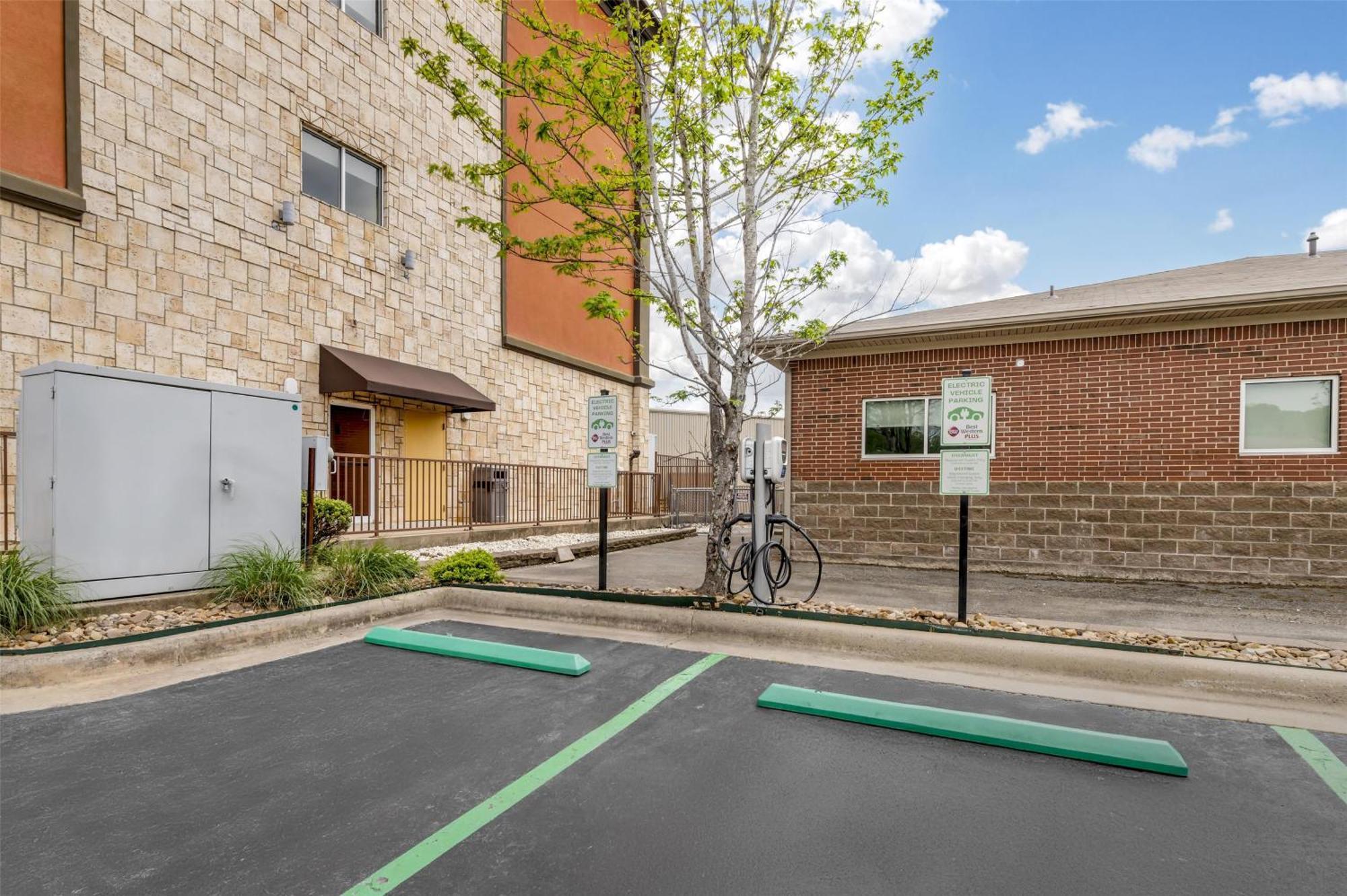 Best Western Plus JFK Inn&Suites North Little Rock Extérieur photo